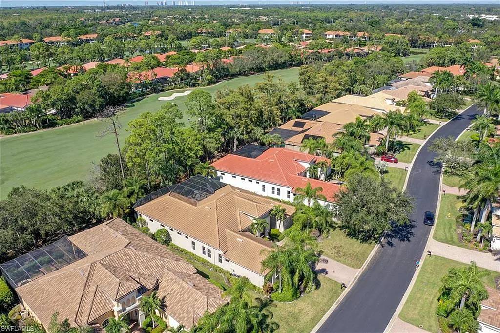 3 bed, 5.0 bath, 3544 sqft, $16,000 — Photo 3
