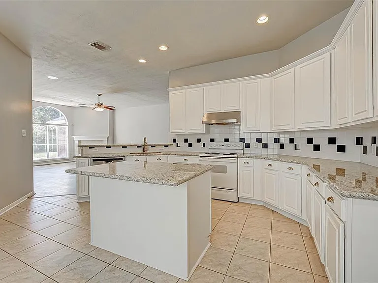 23767 River Place Dr — Photo 10