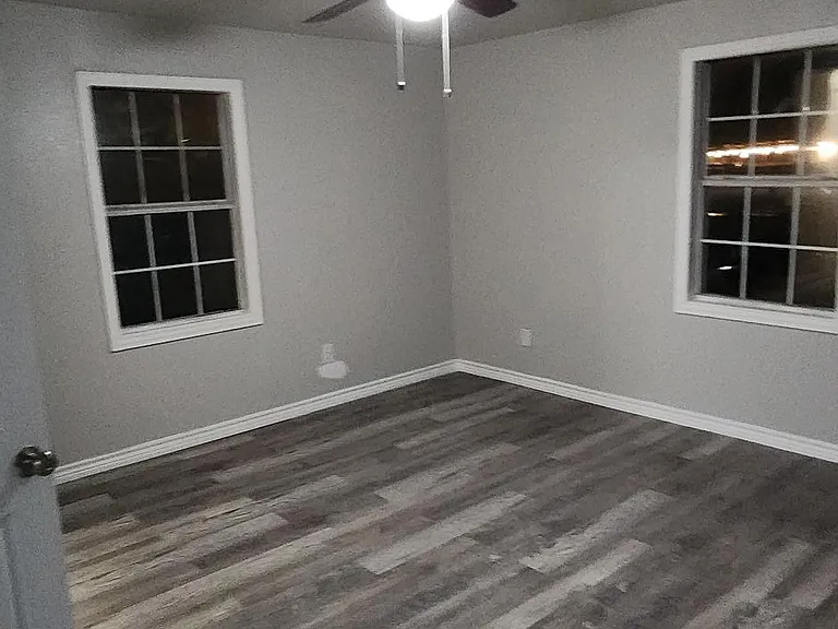 204 Olive St — Photo 4