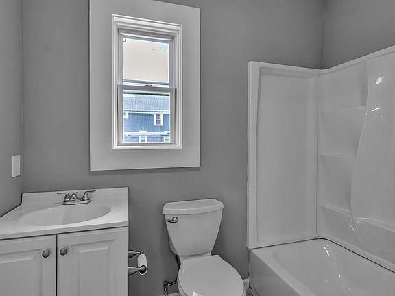 2nd image of 305 Parkdale Ave #1
