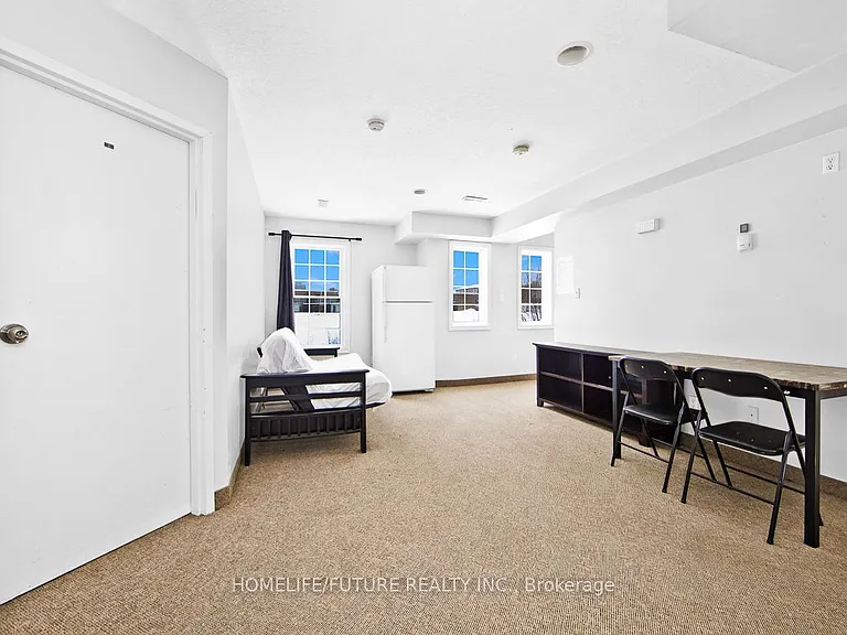 327 Spruce St #A — Photo 7