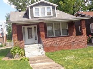 3648 Saint Marys Ln, Saint Louis, MO 63121