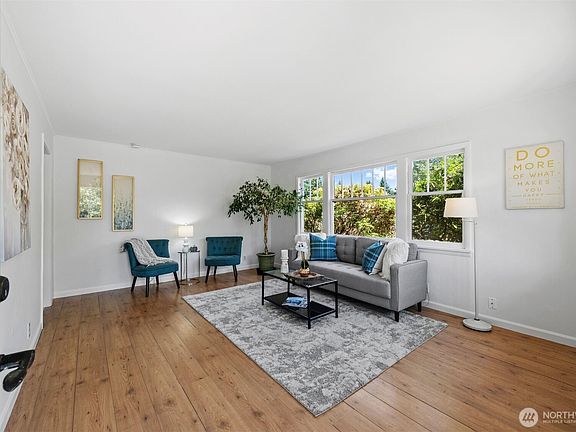 4th image of 2119 Monroe Avenue