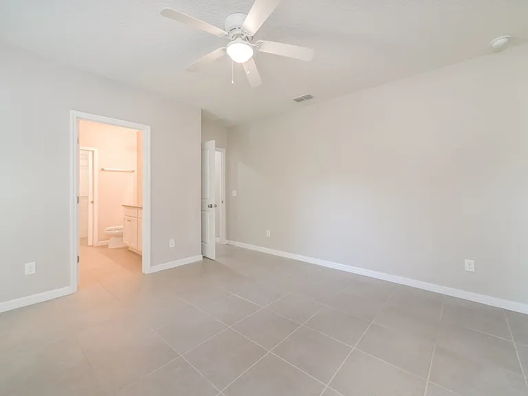 326 Caldbeck Way — Photo 10
