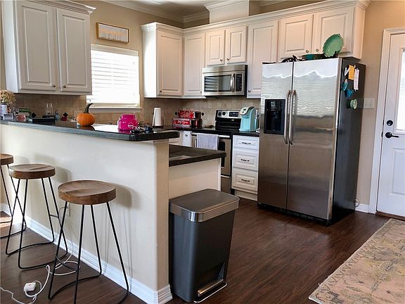 5th image of 1705 Boardwalk Ct