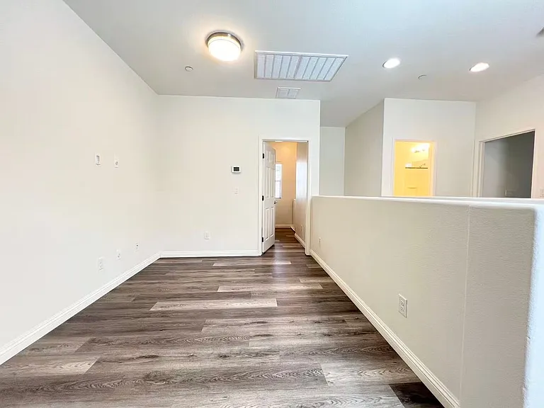 1146 Bobby Basin Ave — Photo 13