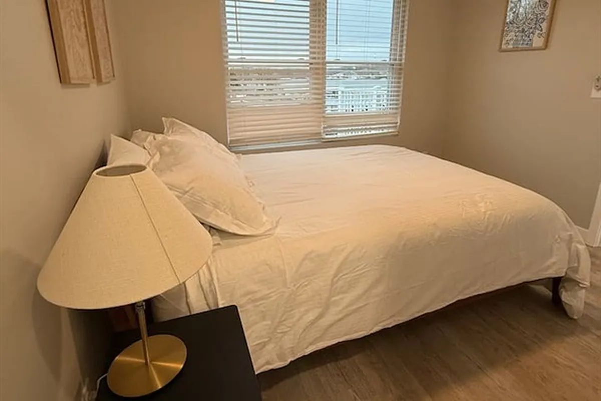 2 bed, 700 sqft, $1,495 — Photo 4