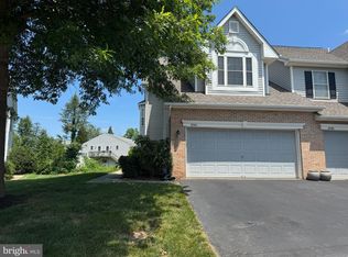 1041 Greenes Way Cir, Collegeville, PA 19426