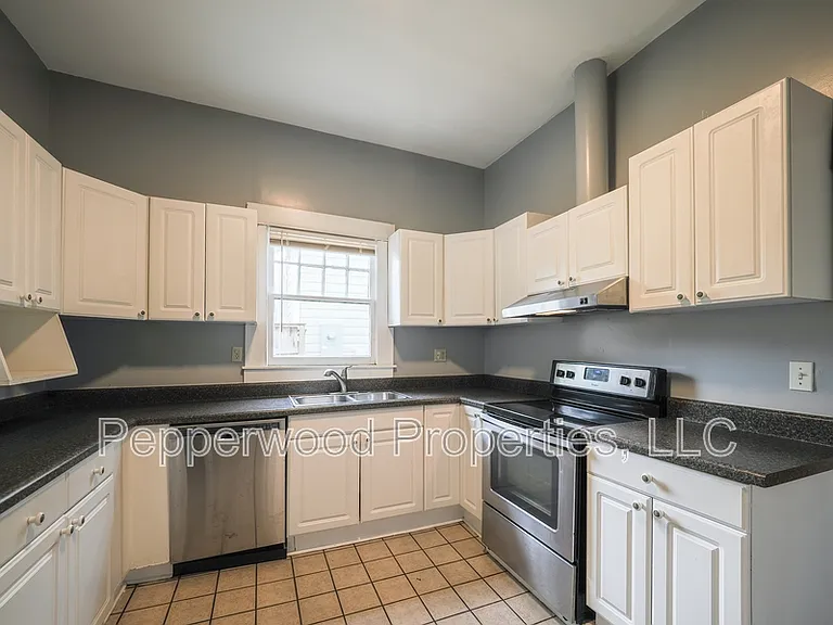318 Hydrick St — Photo 12