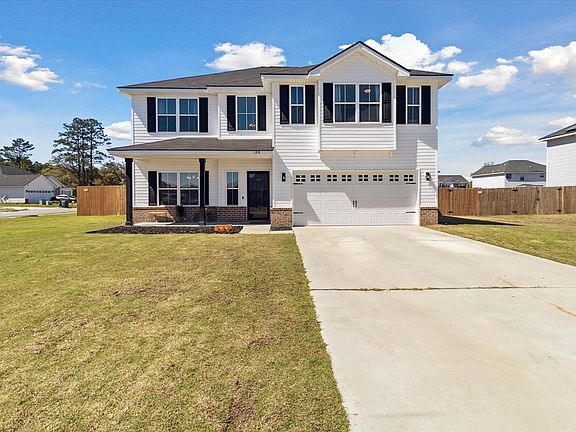 3rd image of 124 Anna Way SE