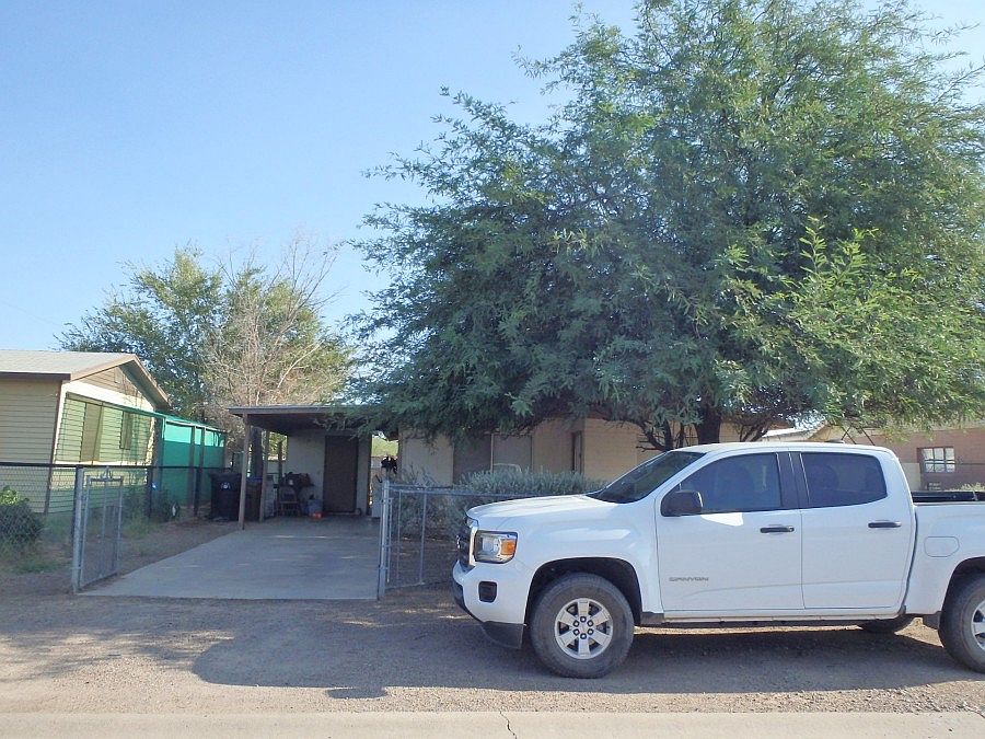 1st image of 507 W 10th St