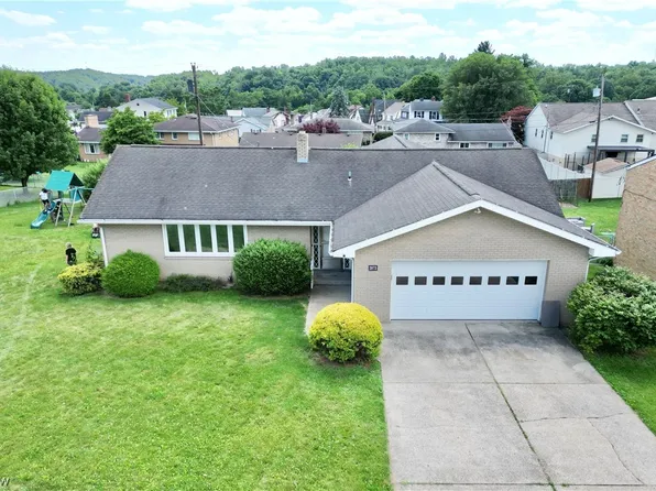 2073 Eve Dr, Steubenville, OH 43952