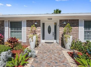 7335 Floral Ridge Dr, Jacksonville, FL 32277