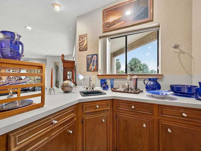 1623 Lake Arbor Dr — Photo 14