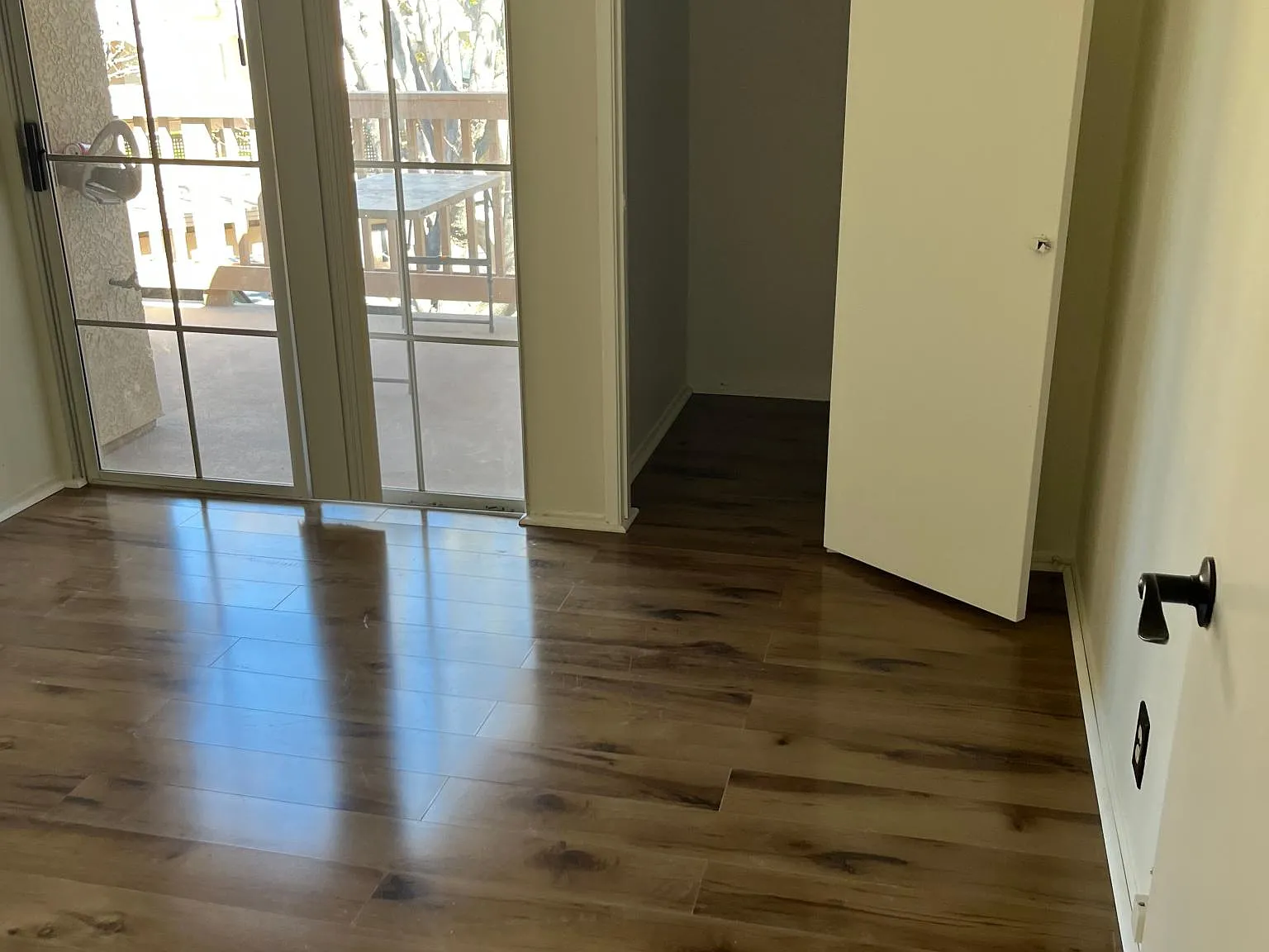 2 bed, 988 sqft, $3,100 — Photo 4