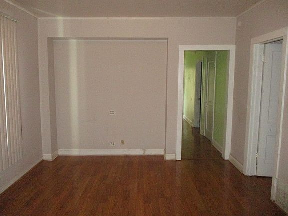 5th image of 1428 S 56th Ct