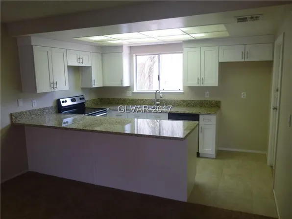 4454 W Desert Inn Rd APT D, Winchester, NV 89102