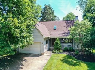 795 W Aurora Rd, Northfield, OH 44067