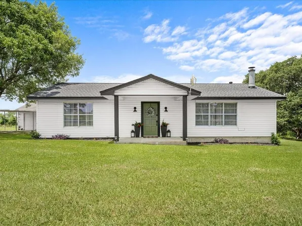 4228 Fm 390 Rd W, Burton, TX 77835