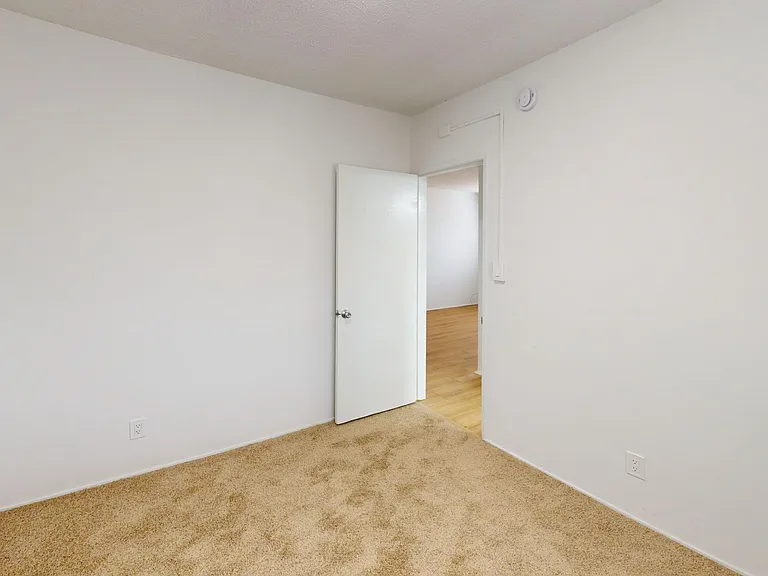 Amazing 2 bedroom & 1 bathroom unit - Los Angeles! — Photo 12