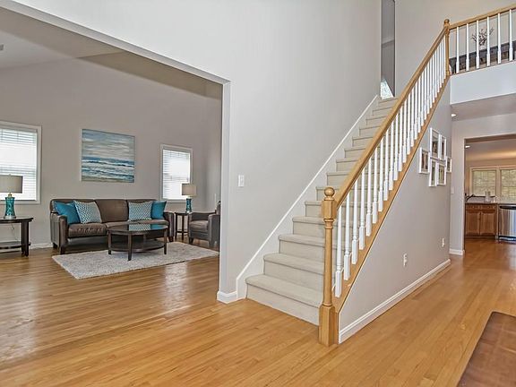 2nd image of 158 Cannon Forge Dr #158