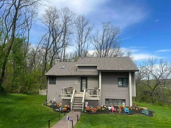 39 Valleywood Ln, Galena, IL 61036