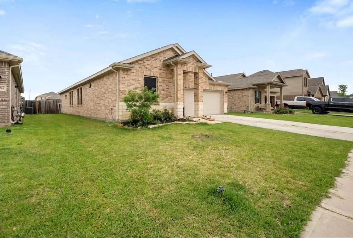 1 bed, 2.0 bath, 1924 sqft, $1,092 — Photo 4