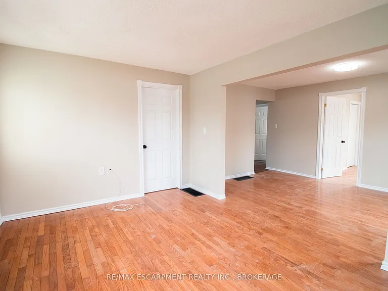 539 Woodlawn Rd #1 — Photo 6