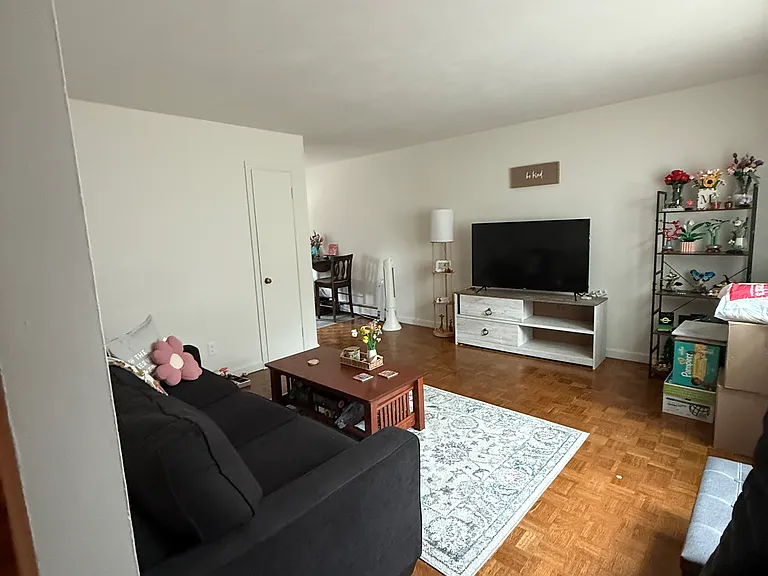 315 Richfield Ave #2 — Photo 4
