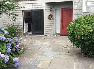 42 Pine Ridge Rd, Larchmont, NY 10538