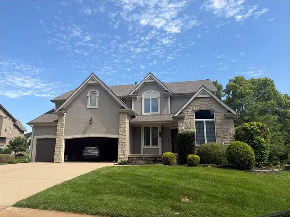 5308 W 161st St, Overland Park, KS 66085