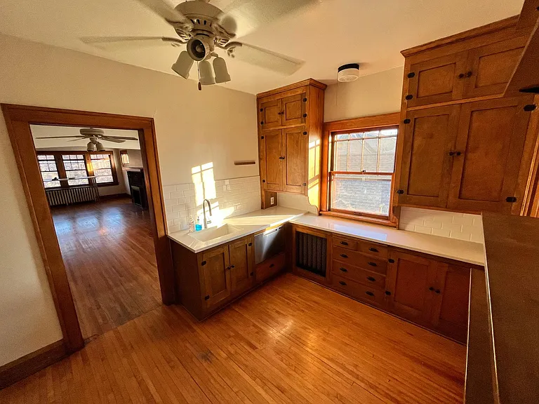565 Pascal St N #2 — Photo 10
