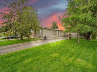 355 Stornoway Dr, Centre Wellington, ON N1M3K9