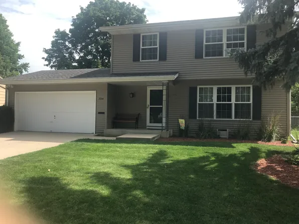 2214 Hayes Ave, Ames, IA 50010