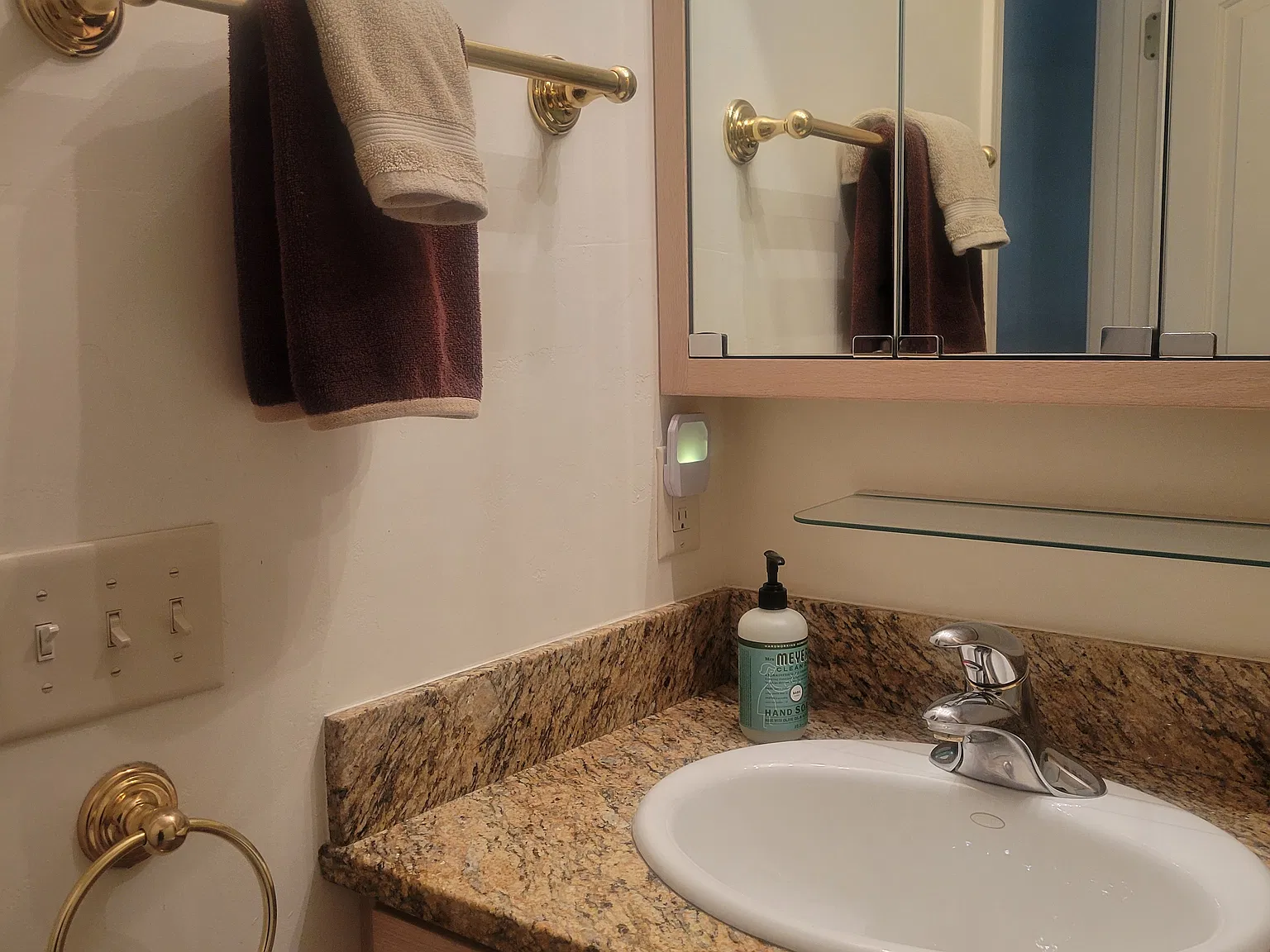 2 bed, 1490 sqft, $2,600 — Photo 3