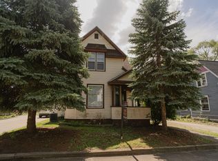 30 E 15th St, Holland, MI 49423