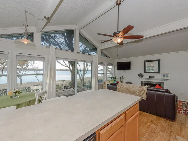 12345 Redbud Ln — Photo 10