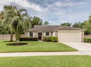 482 Springbrook Dr, Fleming Island, FL 32003