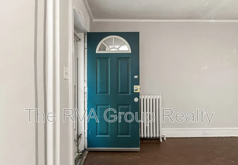 2611 Grayland Ave — Photo 18