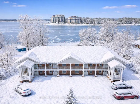 43 Creighton St #204, Ramara, ON L3V 1B1