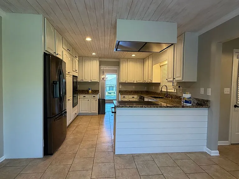 125 Camp Ground Rd — Photo 17