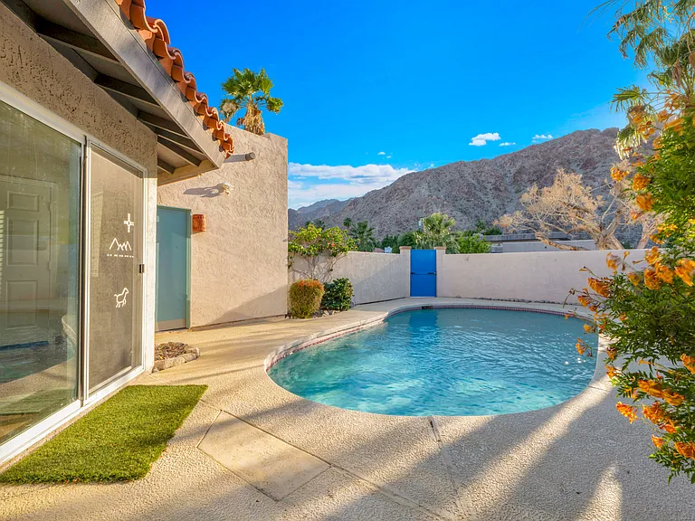 52420 Avenida Juarez — Photo 29