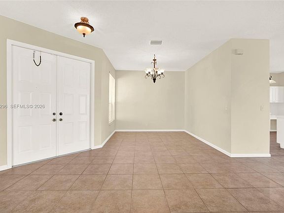 3rd image of 2346 SW 164th Ave