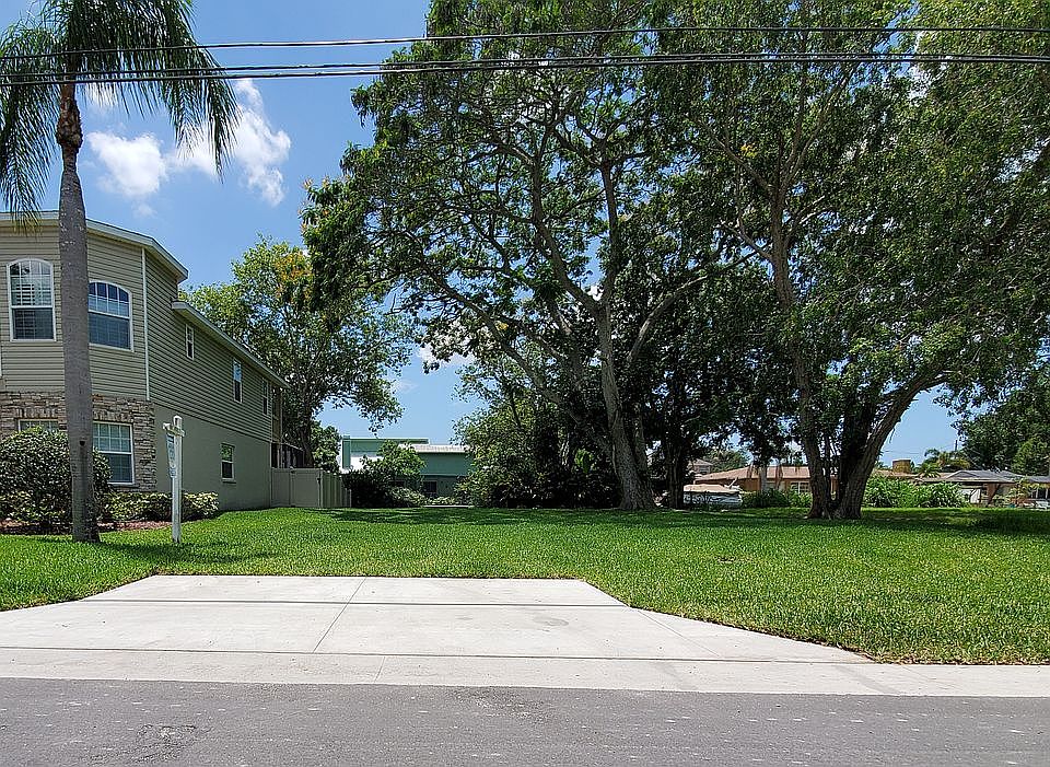 1st image of 99 S Canal Dr