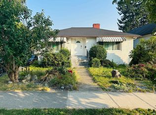 1038 7th Ave, New Westminster, BC V3M 2J5