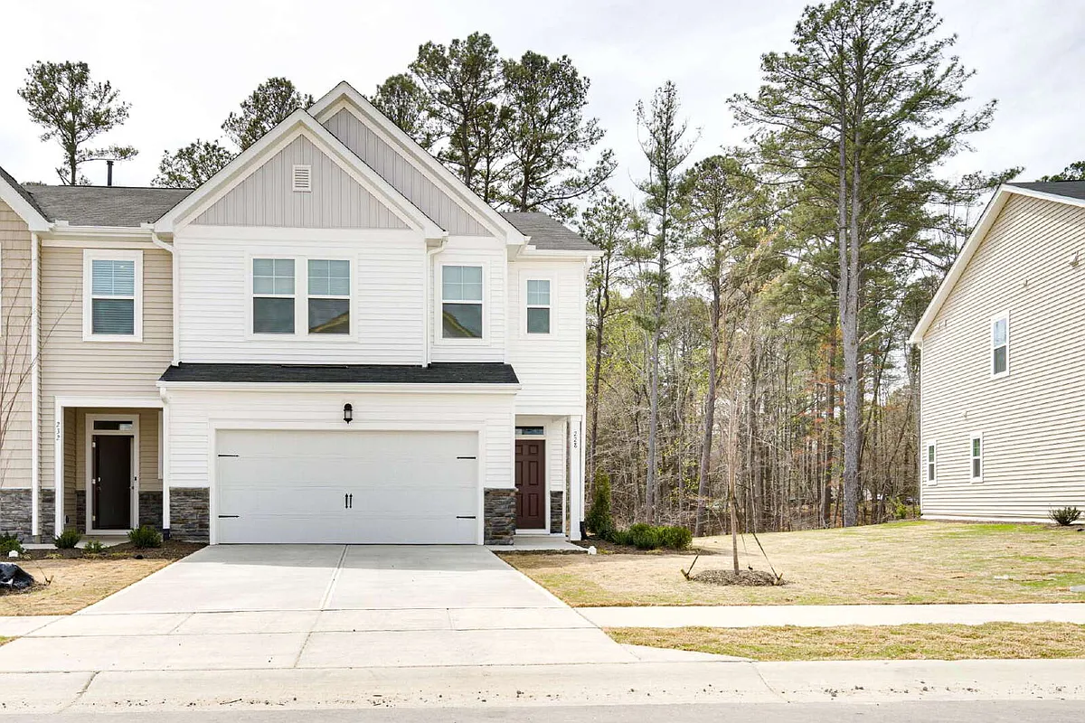 Building Photo - 228 Garden Vine Trl