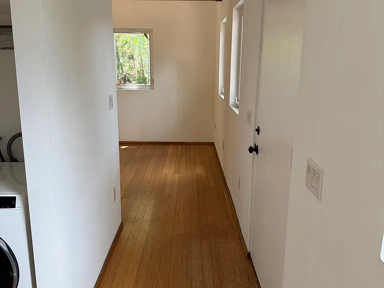 700 N Madison Ave — Photo 21