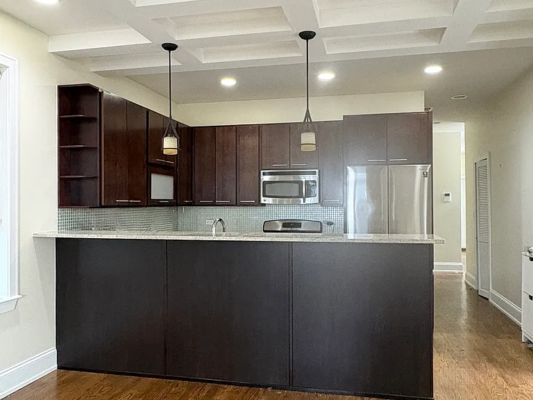 1622 N Bosworth Ave #2 — Photo 6