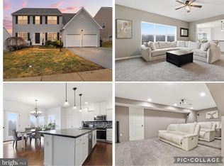 215 Azalea Dr, Windsor, PA 17366