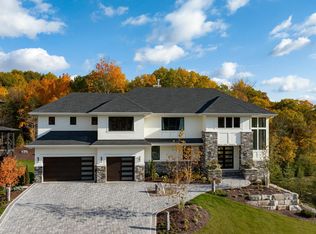 6525 Hawks Pointe Ln, Excelsior, MN 55331